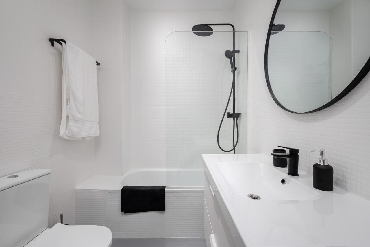 Central Studio Apartment مالقة المظهر الخارجي الصورة